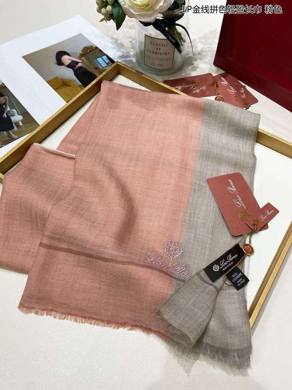 Loro Piana Scarf LPC00045 Loro Piana Scarf LPC00045